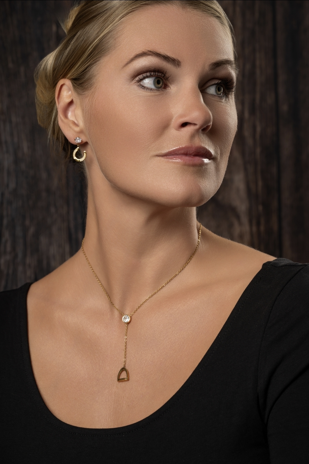 Stirrup Necklace Gold - 4