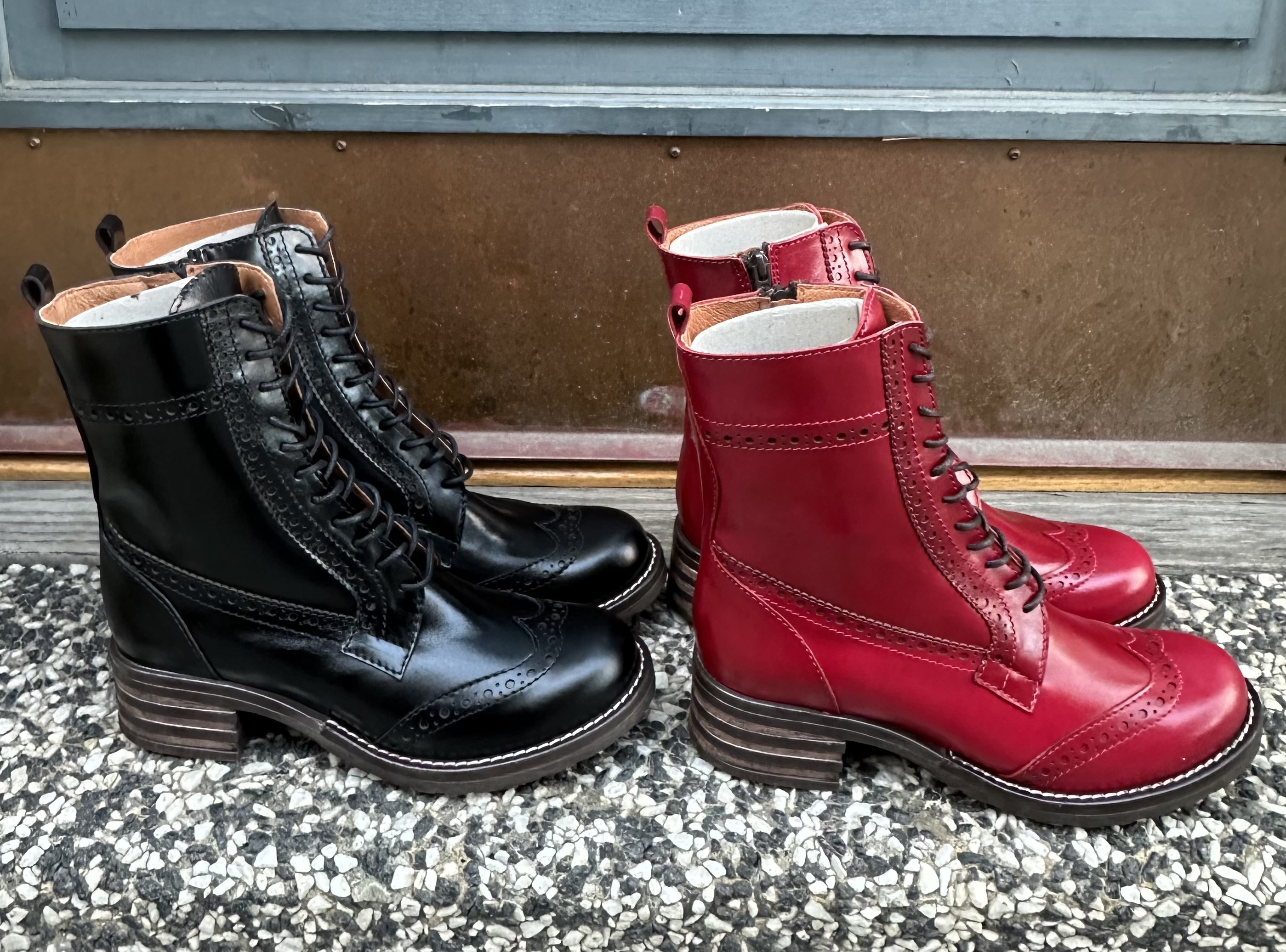 Brako snörkängor med brogues modell Military, naturgarvat skinn, svart - 6