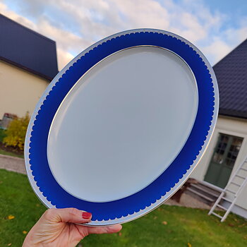 Marianne Royal Blue Serveringsfat från Fyrklövern