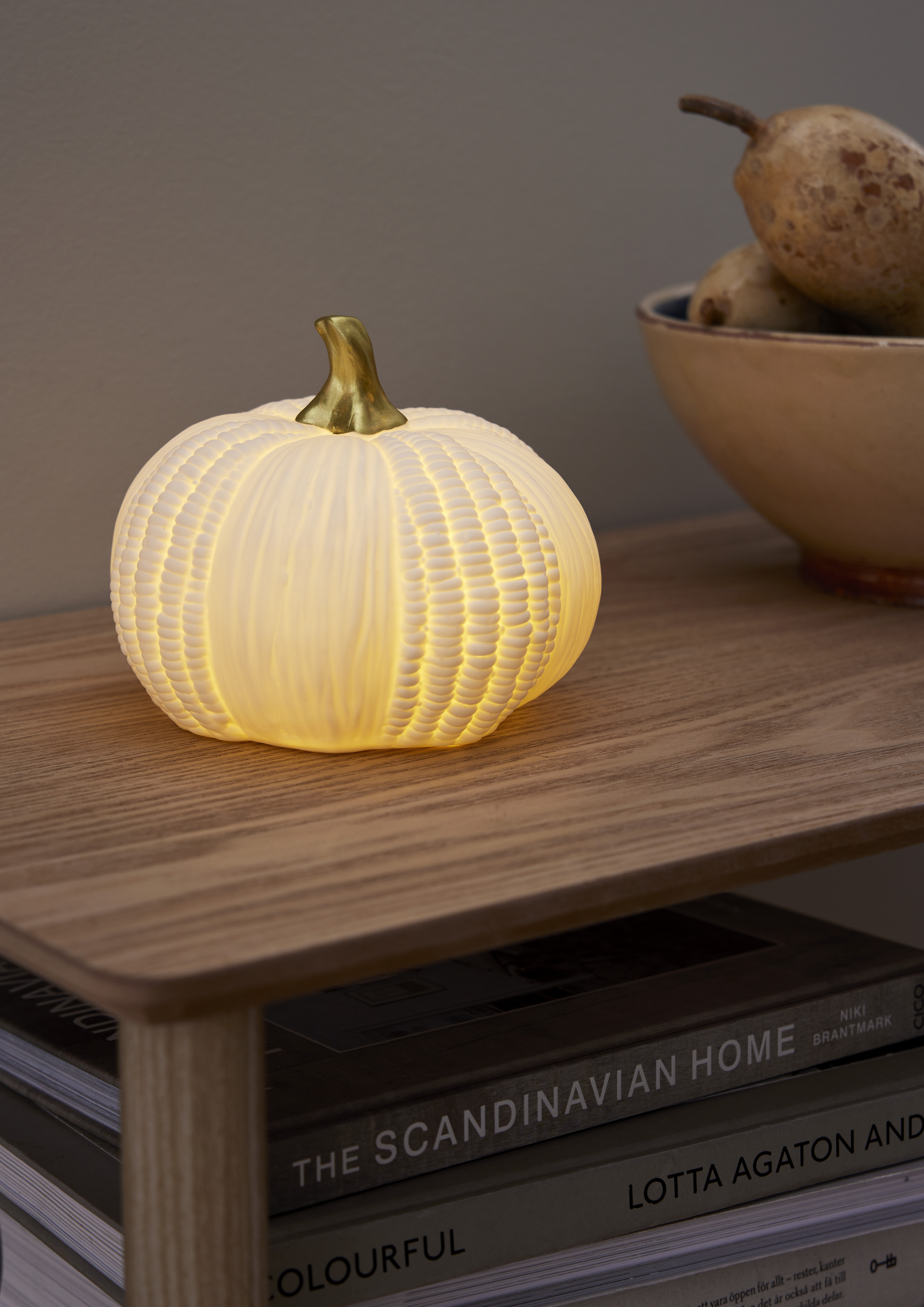 Pumpa i porslin med belysning 15 cm - batteri