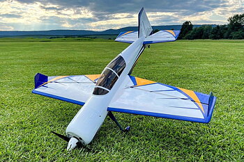 Extreme Flight 60inch Yak 54 V2 - White/Blue 1,52m