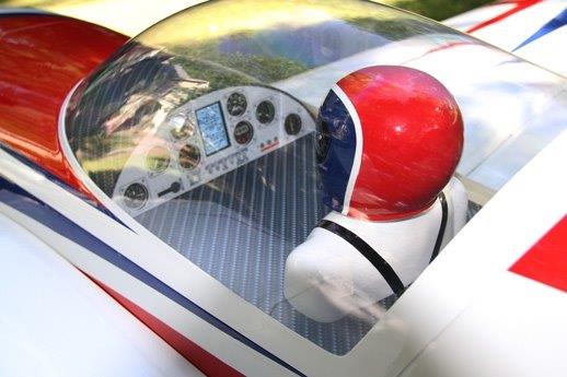 Extreme Flight 105.5inch Slick 580 EXP - Red/White/Blue 2,67m - 3