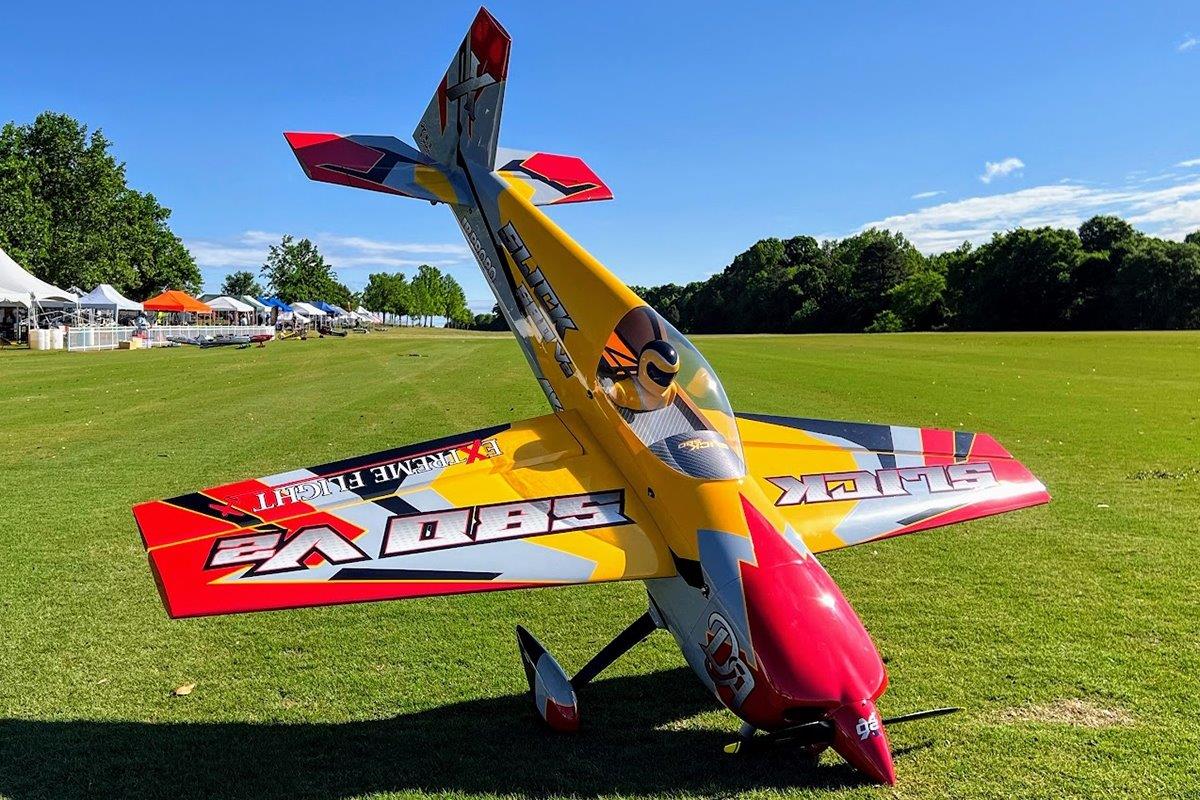 Extreme Flight 105,5inch Slick 580 EXP V2 - Cub Yellow/Red/Grey 2,67m - 6