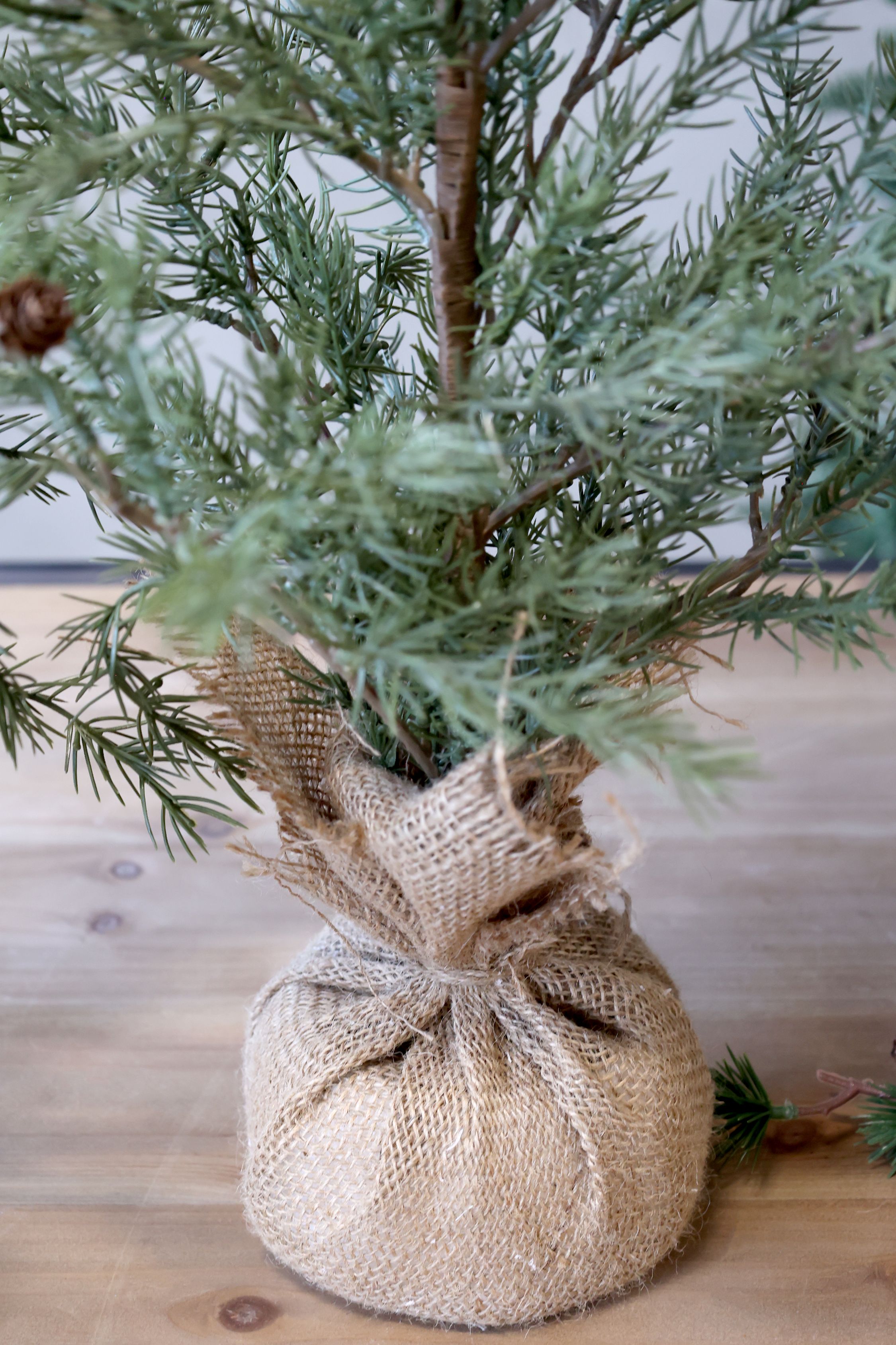 Gran Fleur med kottar - 60 cm  - 5