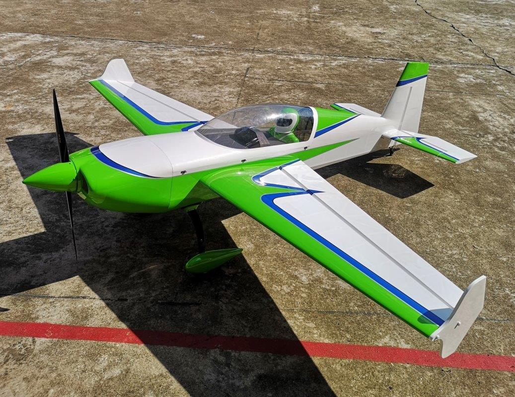 Extreme Flight 91inch Extra 300 V2 EXP - Green 2,31m