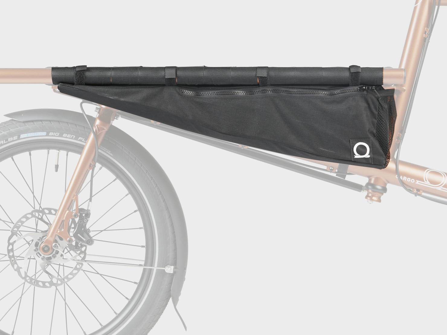 Omnium THE CARGO WEDGIE BAG