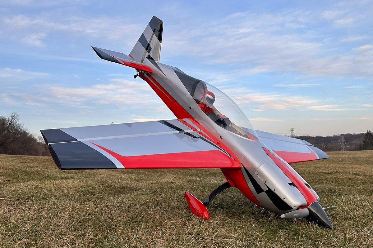 Extreme Flight 114inch Extra NG - Red/Silver 2,9m
