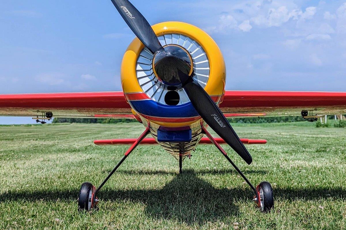 Extreme Flight 85inch Yak 54 EXP Yellow/Red 2,16m - 3
