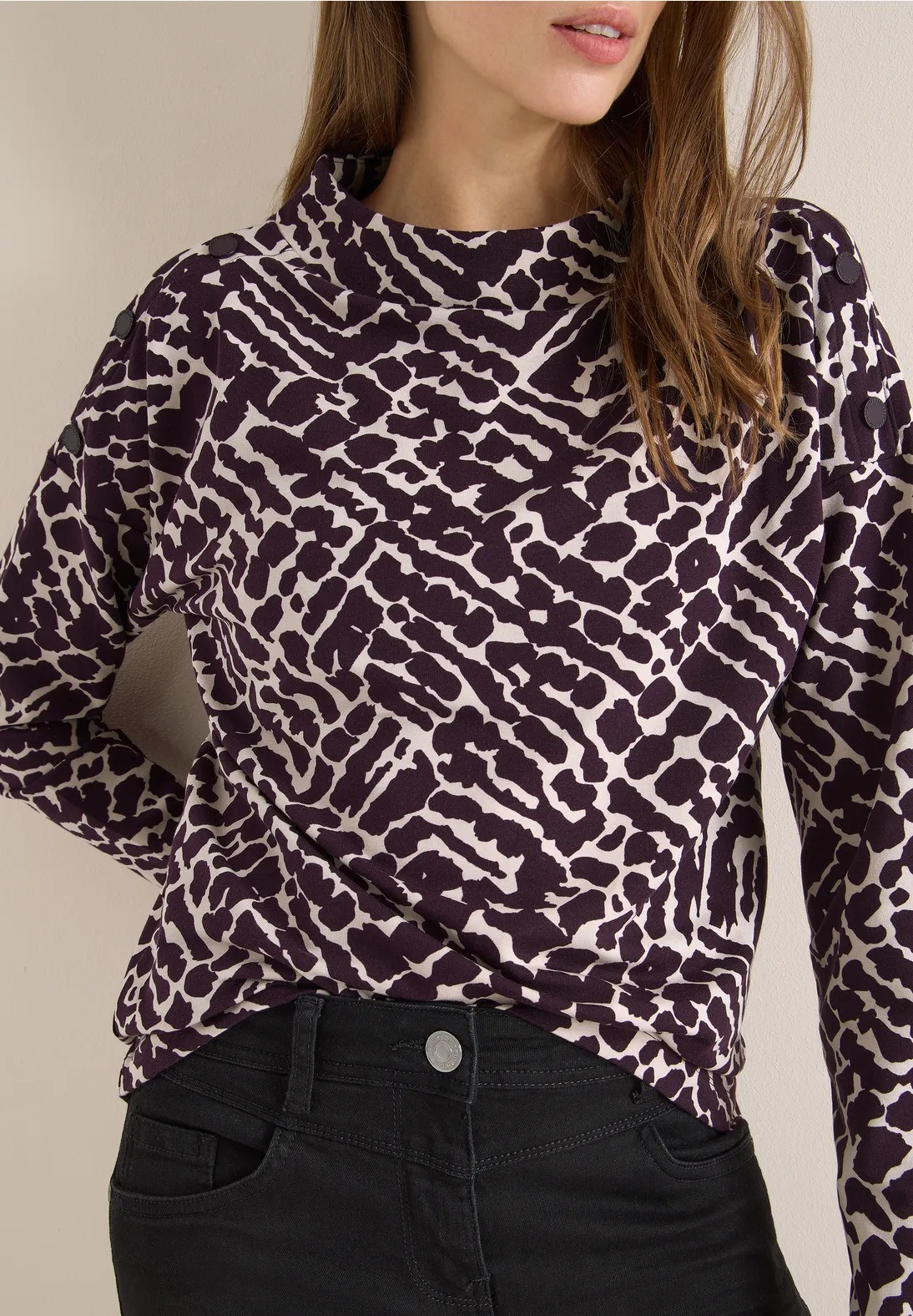 Medium AOP Button Funnel Neck - Cecil
