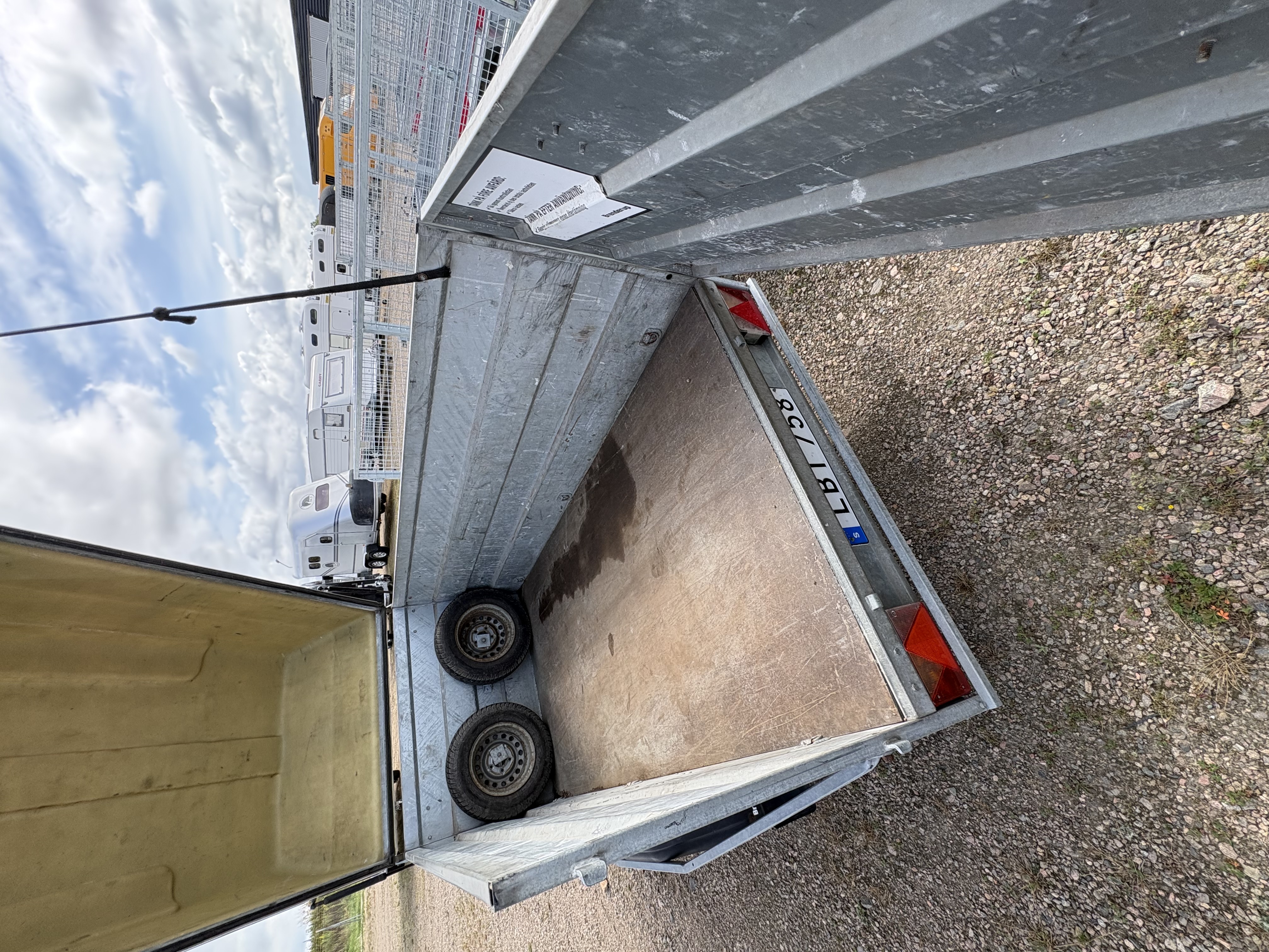 Pris:26500:- Brenderup LV1000 höga sidor &  kåpa - 5
