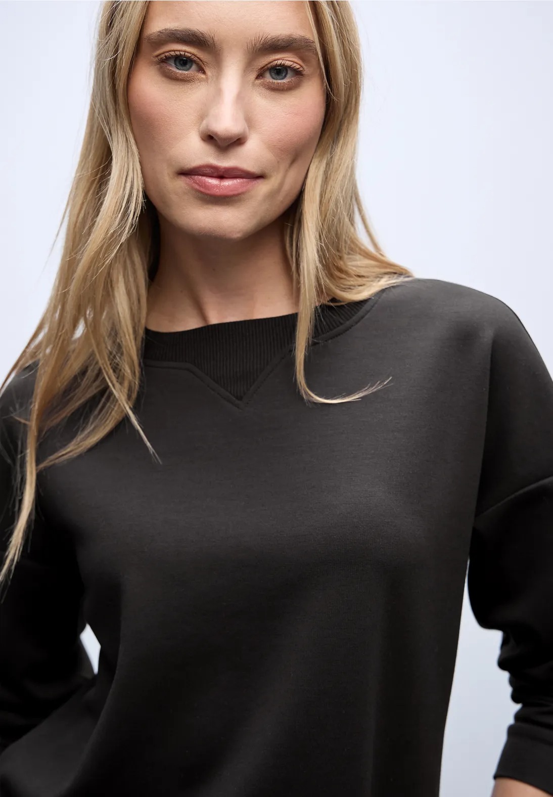 LTD QR Shirt Rib Neck - Darkest Brown - Street One