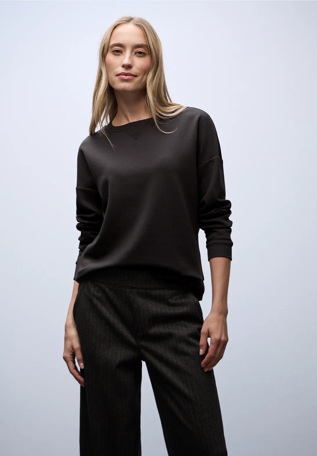 LTD QR Shirt Rib Neck - Darkest Brown - Street One
