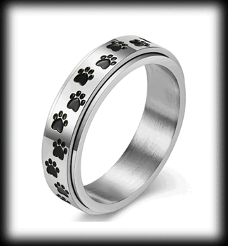 6 mm. "LOVE my dog" Spinner ring i rostfritt stål..
