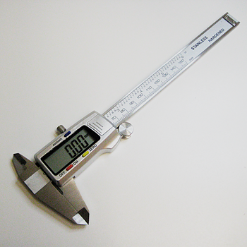 Digitalt skjutmått  i rostfritt stål (0,01–150 mm)