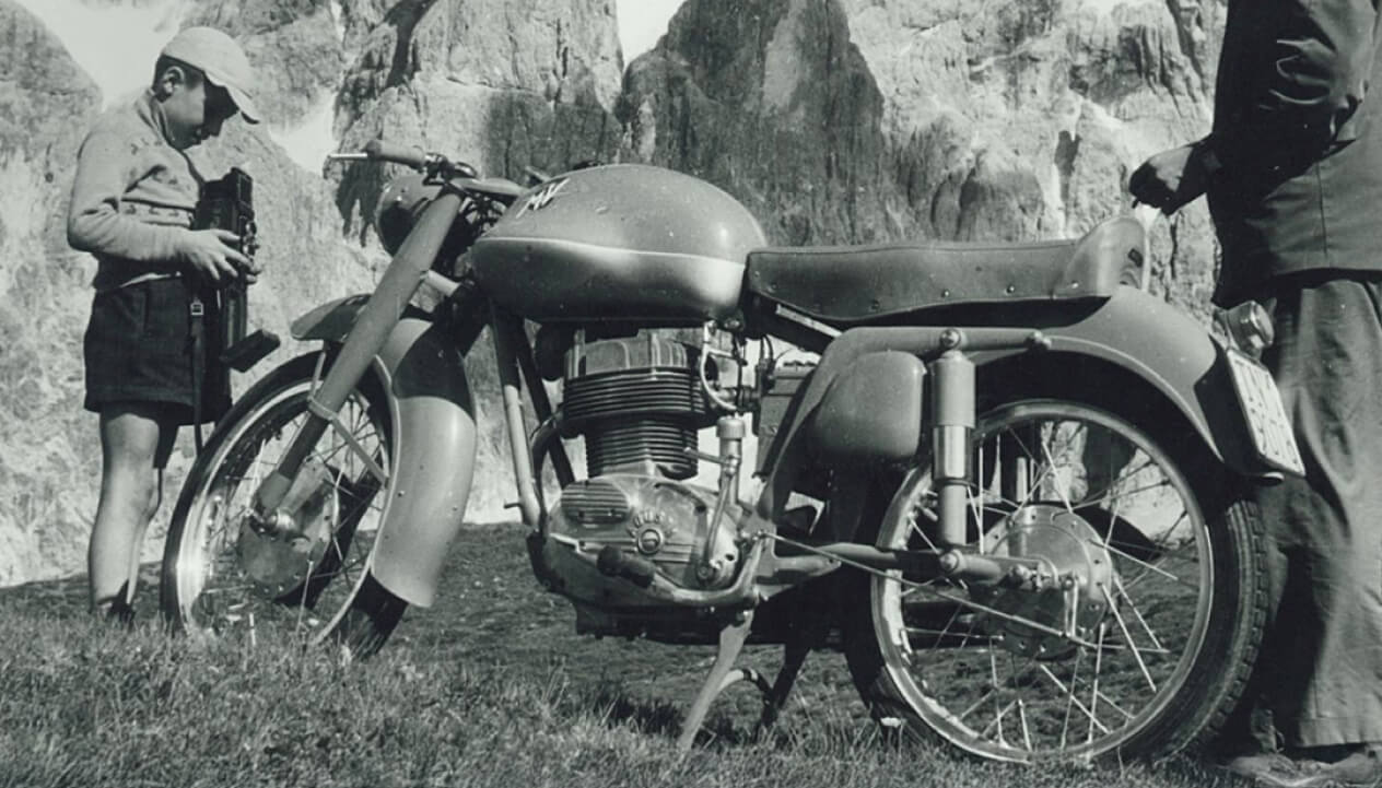 Okt 2025: MV Agusta 80 år! - 2