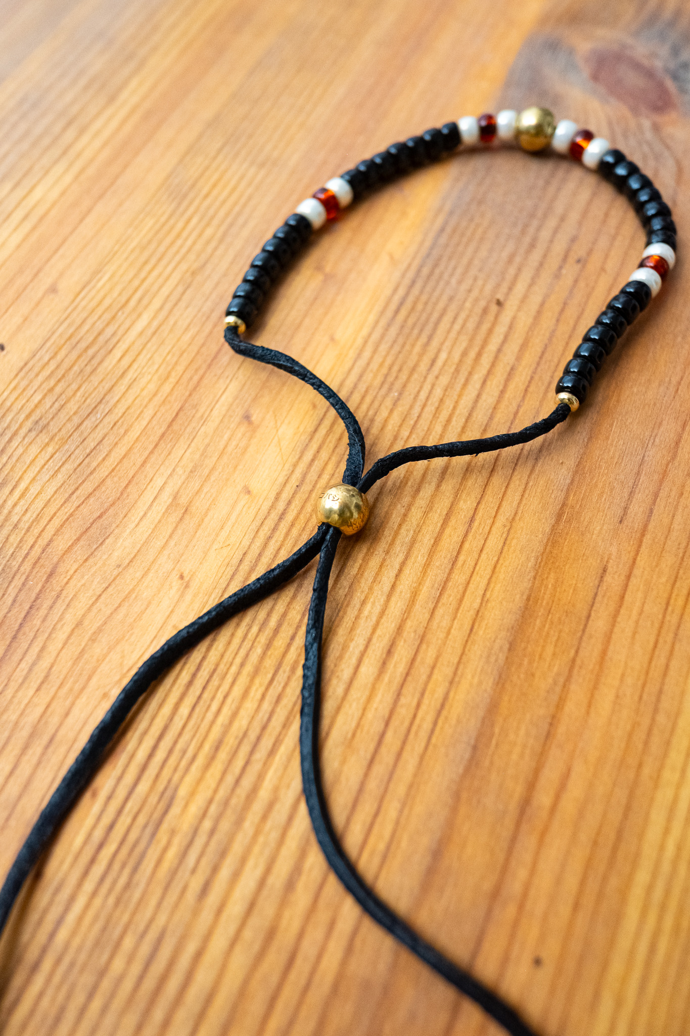 Kobashi Studio - Japanesee Beads Bracelet 5mm Black/Off-White/Orange - 2