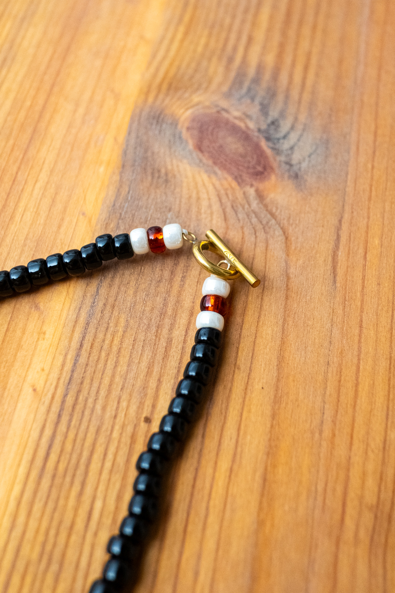 Kobashi Studio - Japanesee Beads Necklace 5mm Black/Off-White/Orange - 4