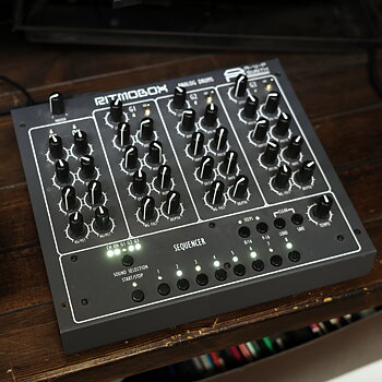 Used AVP Synth Ritmobox