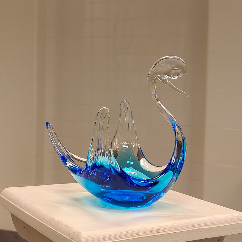 Skål fågelfigurin i glas