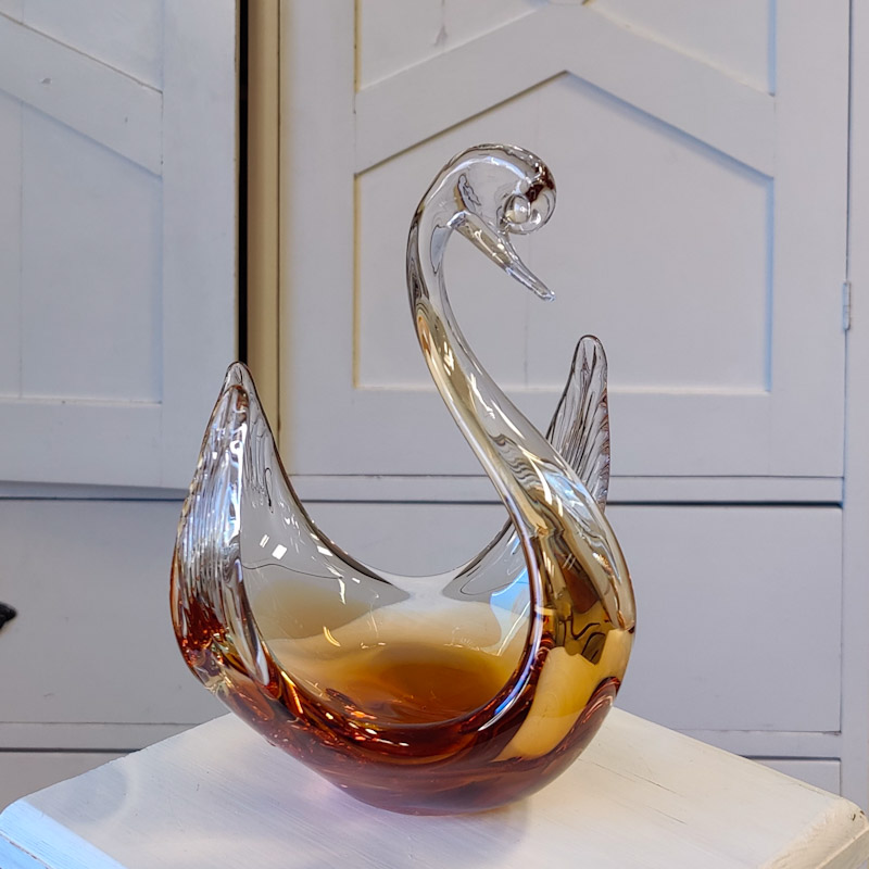 Skål figurin i glas