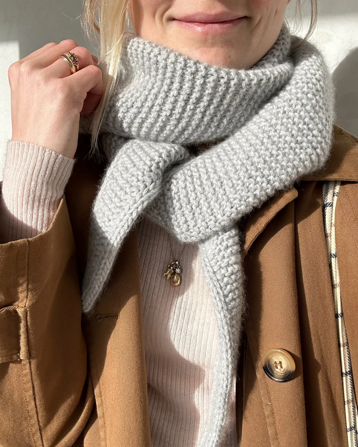 PetiteKnit Sophie Shawl (17 m rätstick st 5) - 4