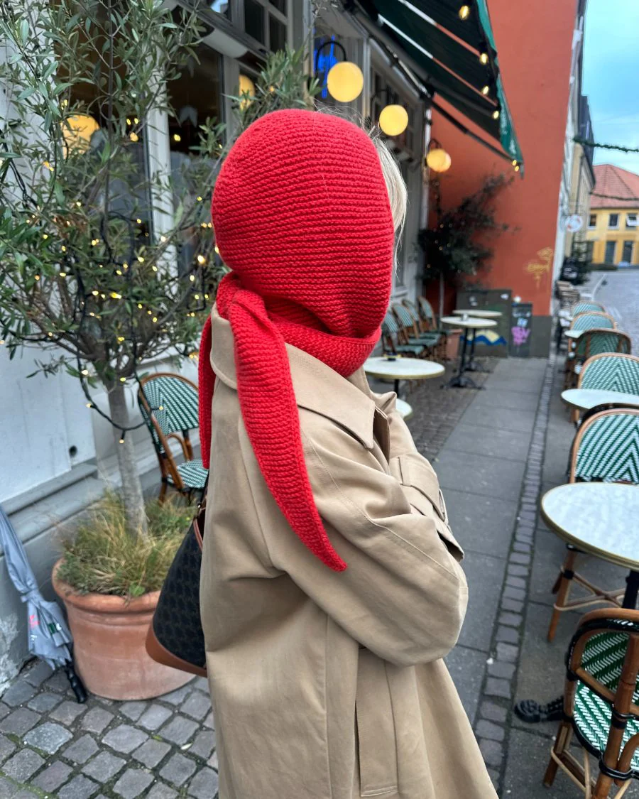 PetiteKnit Sophie Hood (17 m rätstick st 5) - 3