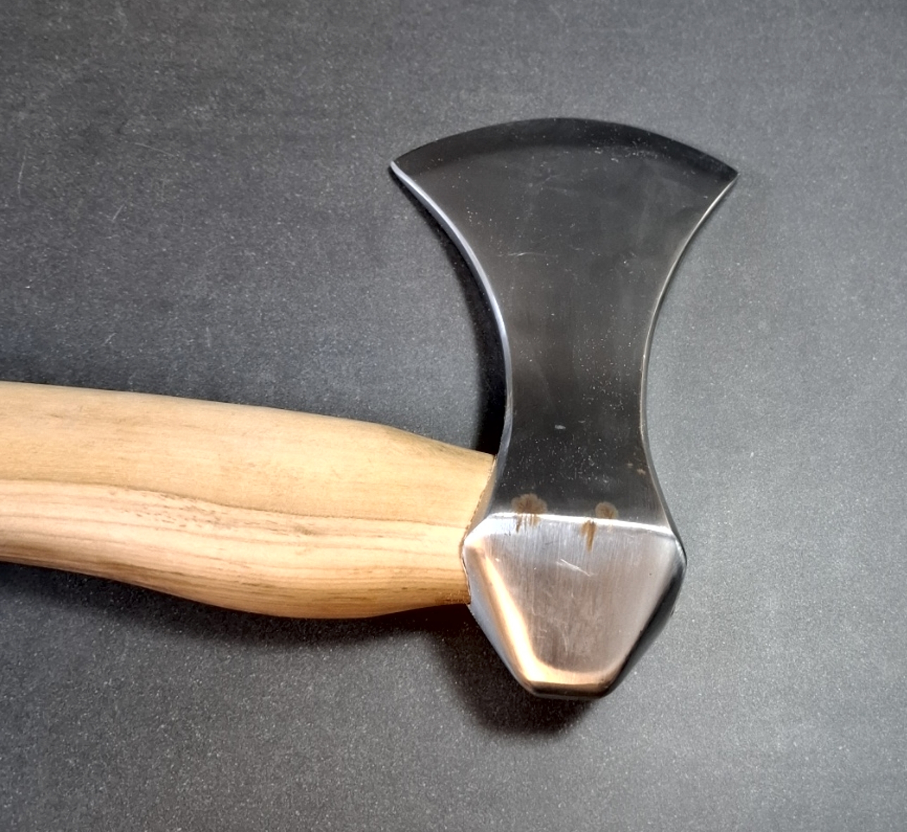 Vikingyxa  i Putsad  Kolstål - 57cm - 2