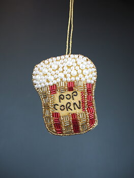 Christmas ornament popcorn