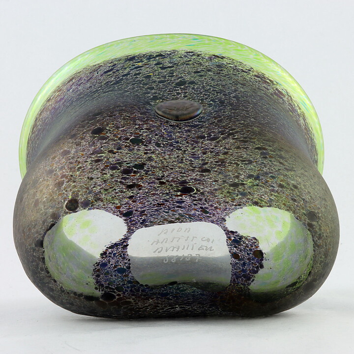 Bertil Vallien (Volcano 1981) Swelling Bowl with Oily Decor 15/12 cm
