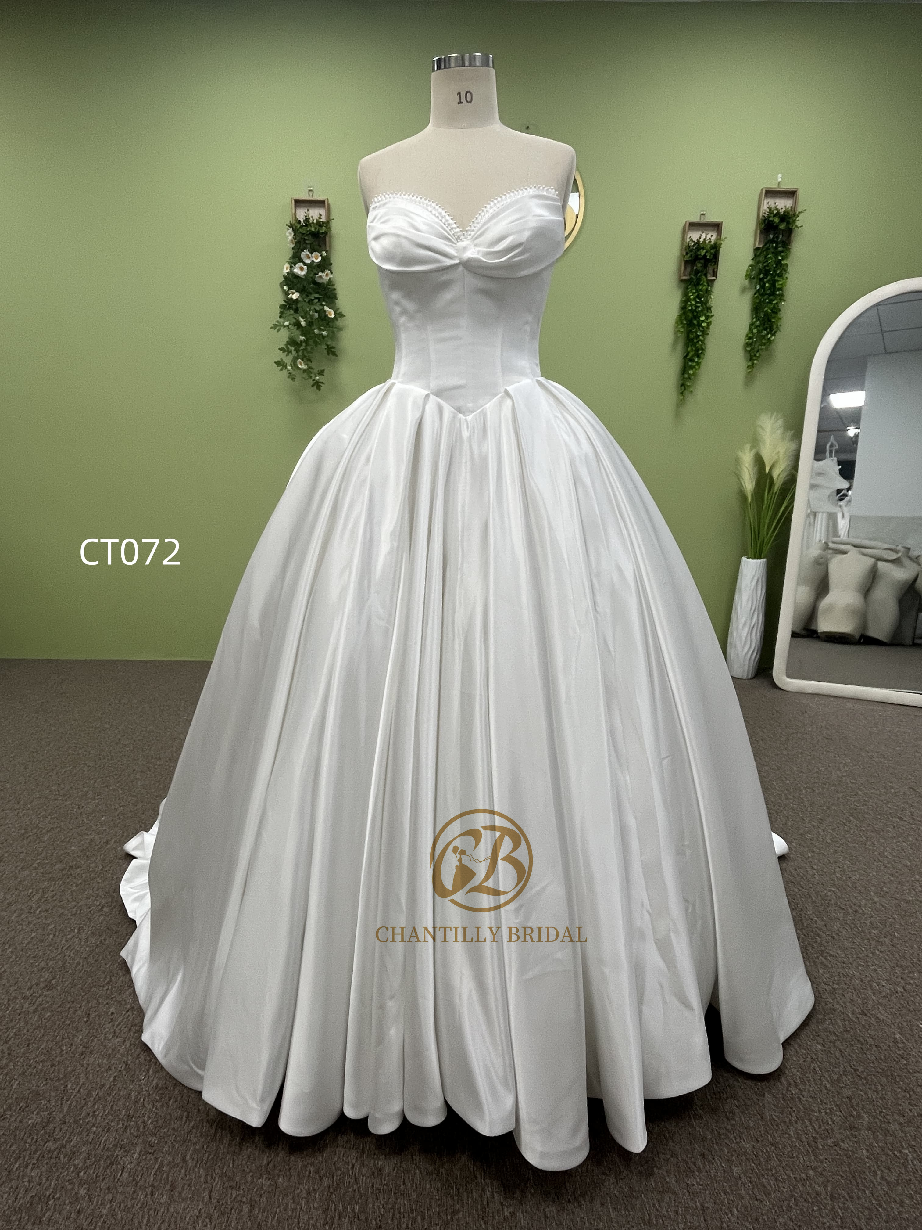 Chantilly Bridal  CT072