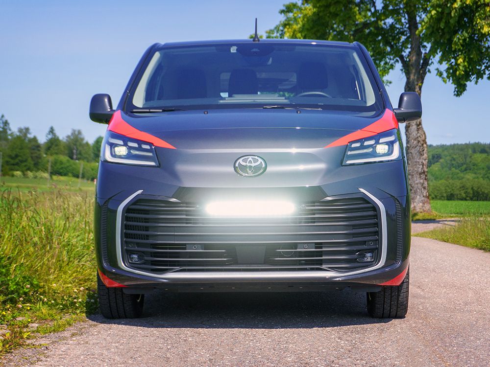 Toyota Proace 2023+ Grille Kit - Glide Elite | Position Light - 6