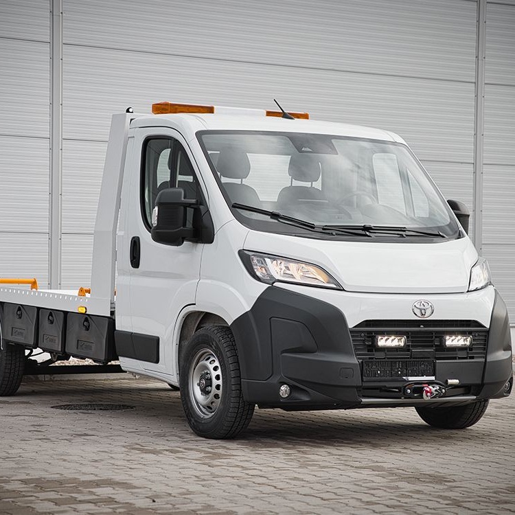 Toyota Proace Max 2023+ Grille Kit - Triple-R 750 | Beacon
