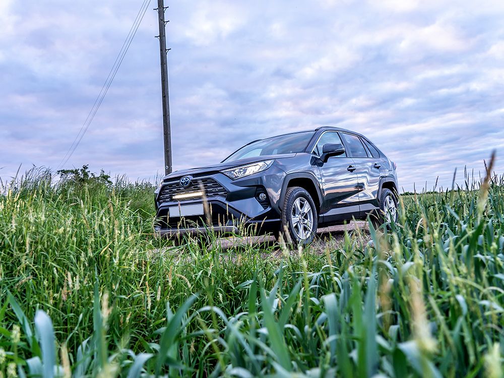 Toyota RAV4 Hybrid 2019-2021 Grille Kit - Linear 18 Elite I-LBA - 8
