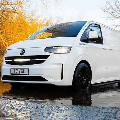 VW Transporter T7 2025+ Grille Kit - Glide Elite | Positionsljus