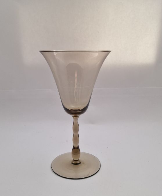 Astrid vitvinsglas brunt 10,5 cl