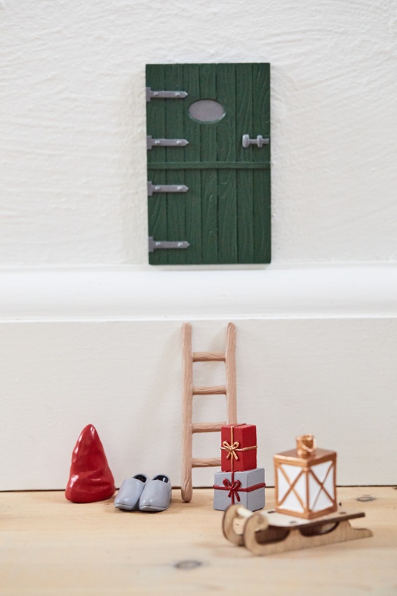 Elf door Set of 7 pieces