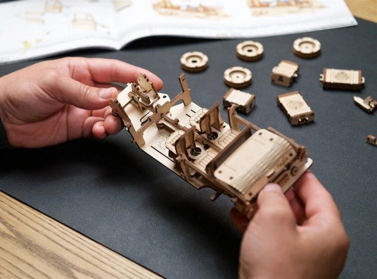 Ugears Flying Ford Anglia Harry Potter - 19