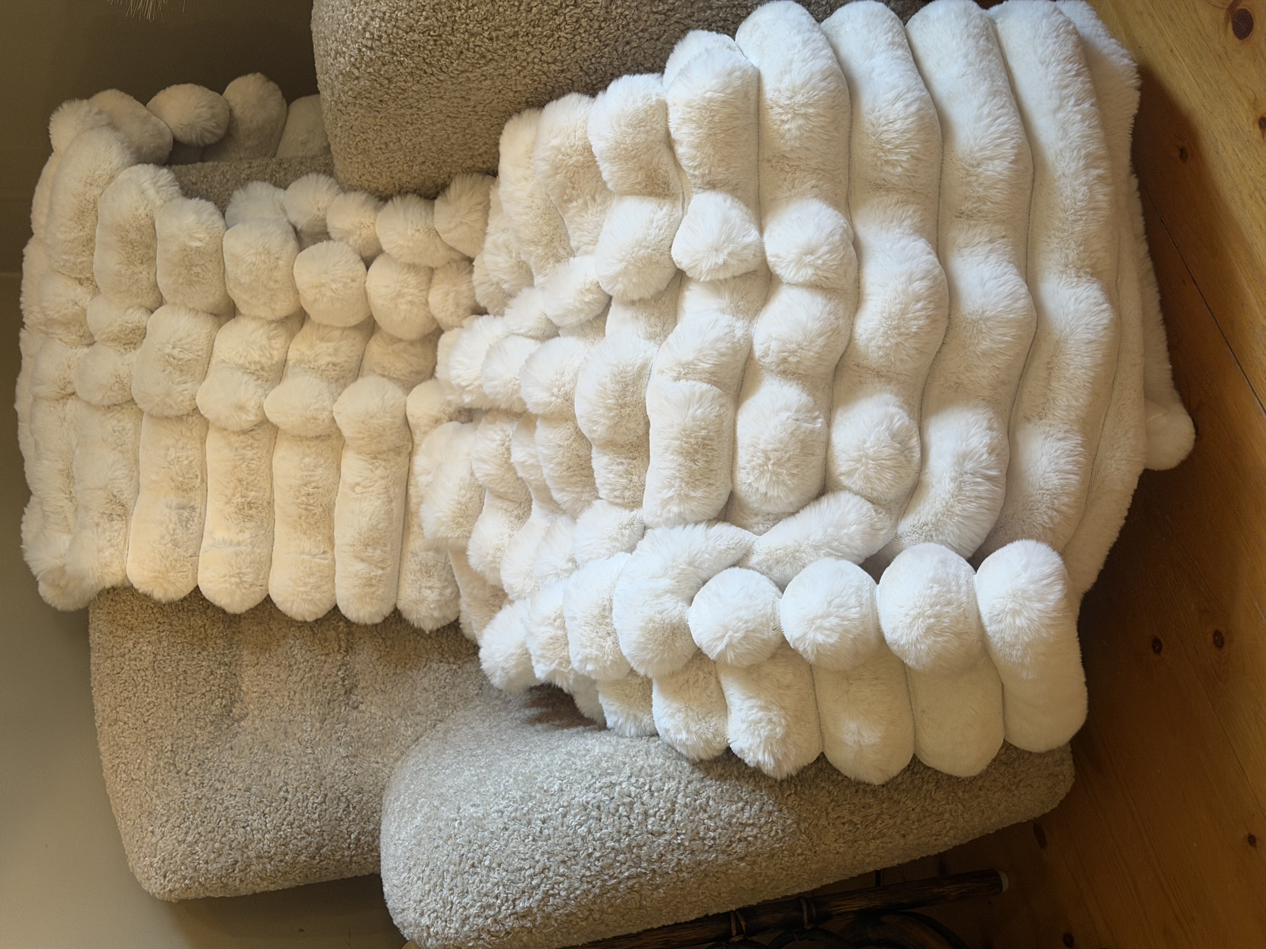 Liny blanket ivory