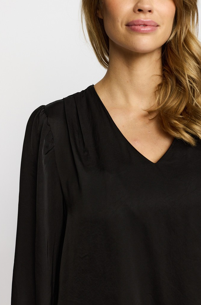 Cille Blouse - Black - 2-Biz - 4