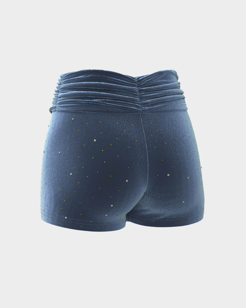 Shorts i sammet med kristaller och nitar