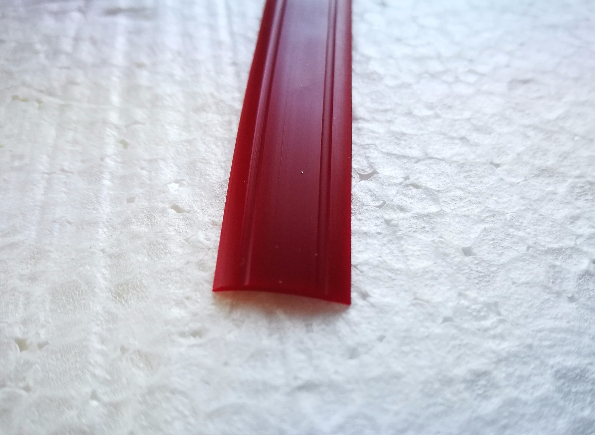 Inläggslist plast 11mm - Röd