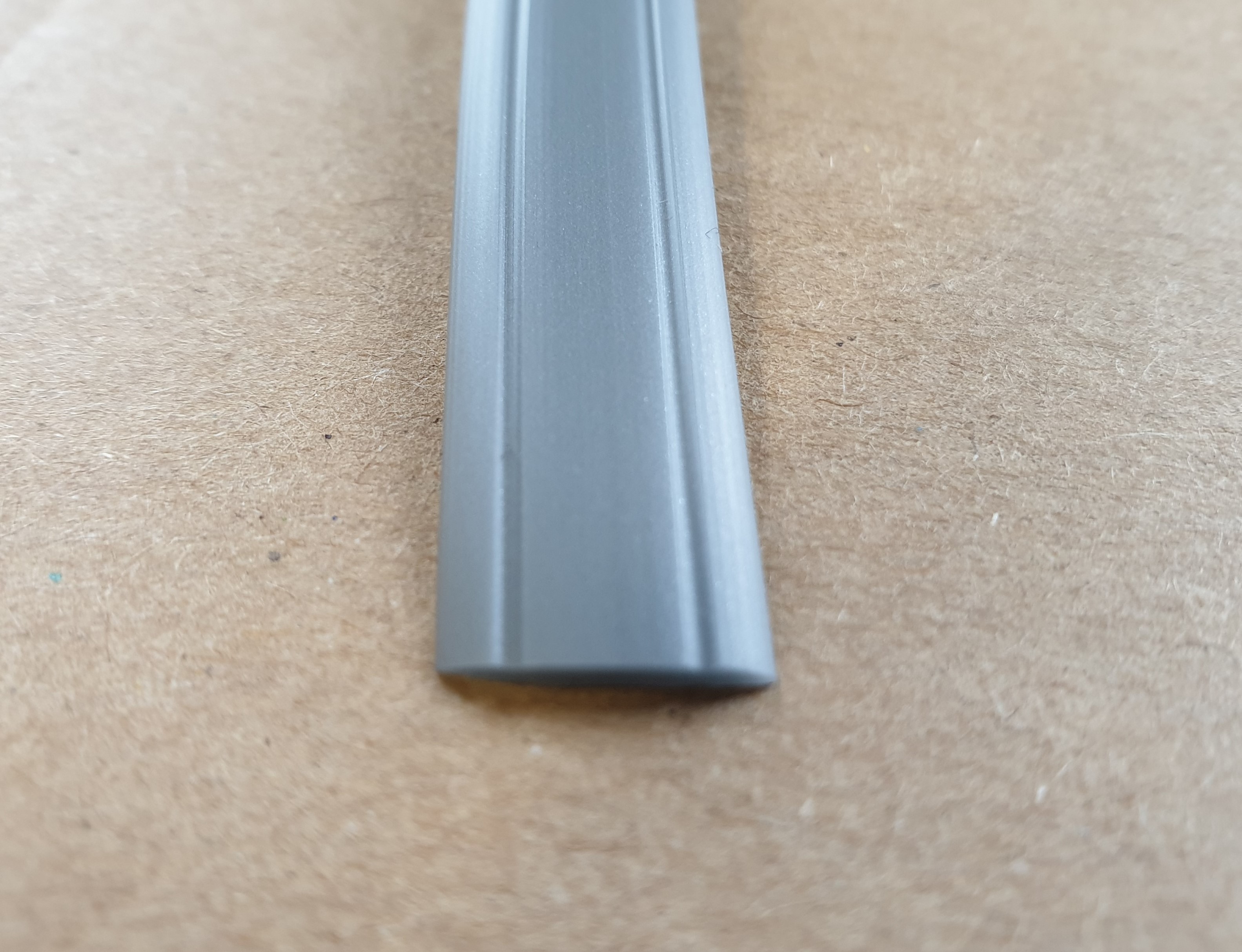 Insert strip plastic 11mm - Silver