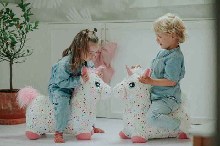 KREA Hoppdjur Plush Unicorn med white hair - 3