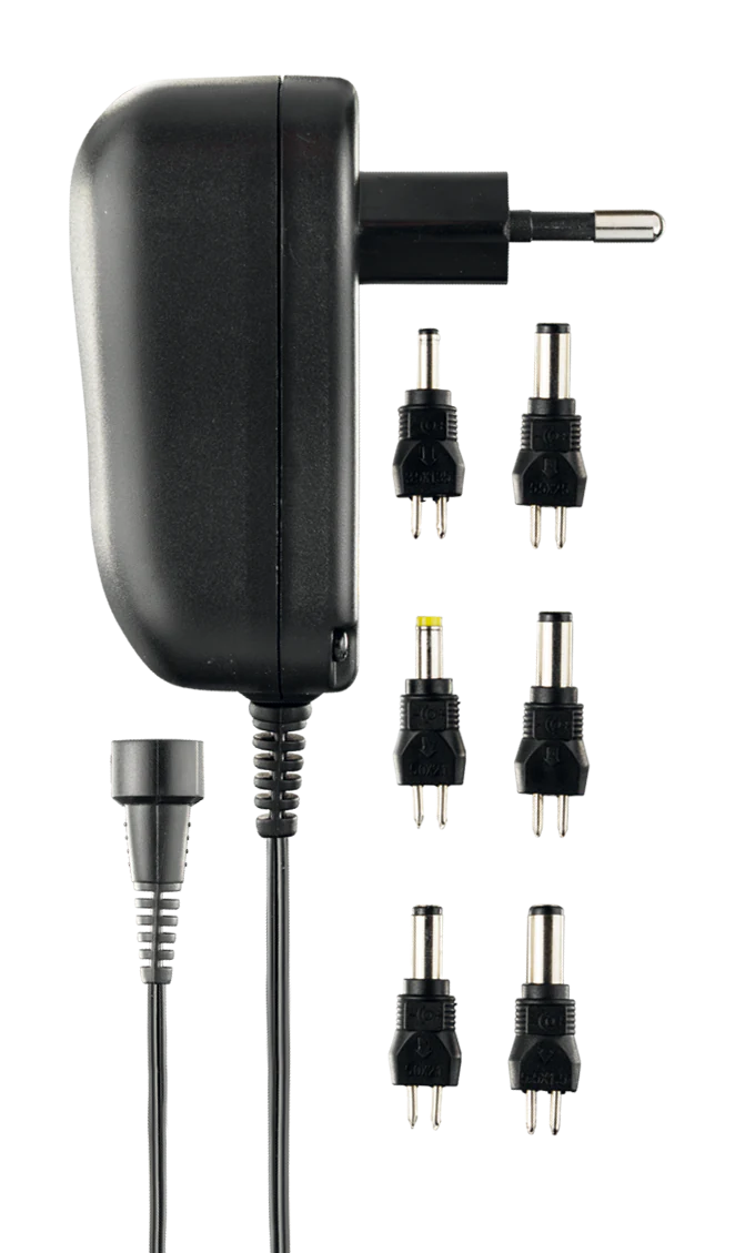 Deltaco Nätadapter 110-230V till 3-12V DC, 600 mA, utbytbara kontakter, svart
