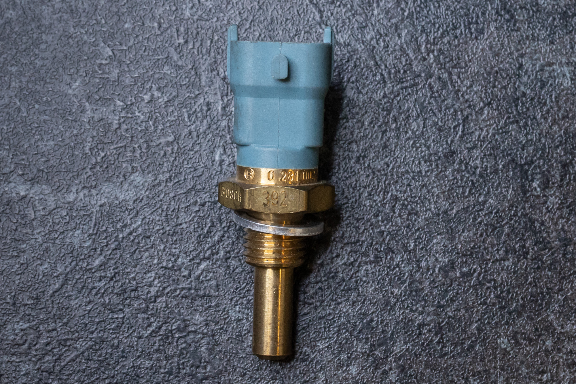Fluid temperature sensor Volvo Denso - 2