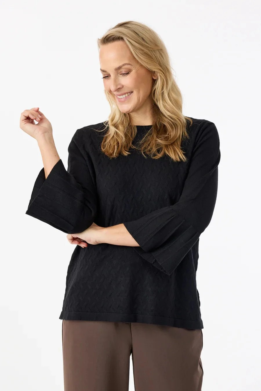 3/4 Sleeve Pullover - Black - Signature