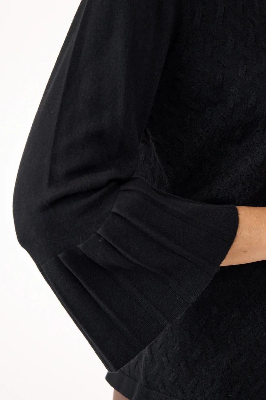 3/4 Sleeve Pullover - Black - Signature - 3
