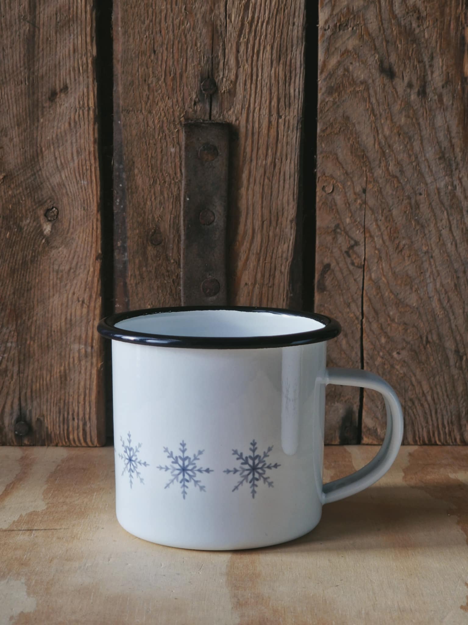 Emaljmugg "Snöflingor"