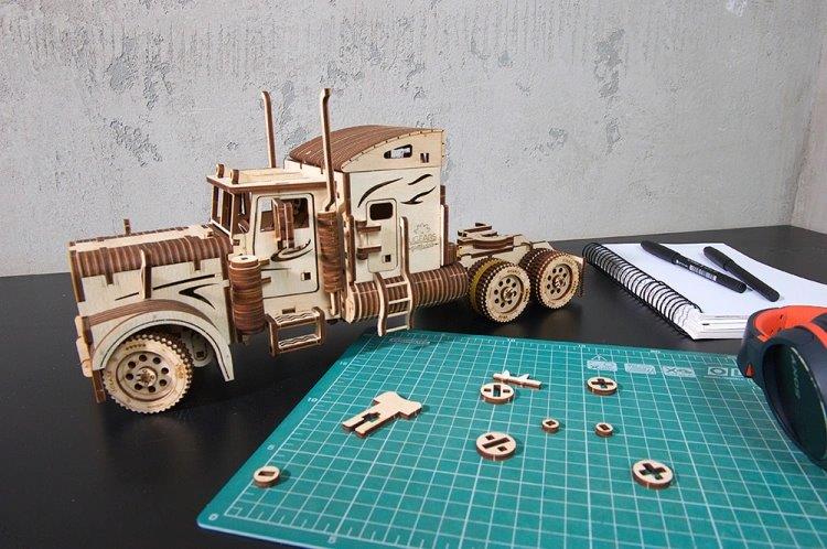 Ugears Heavy Boy Truck VM-03 - 13