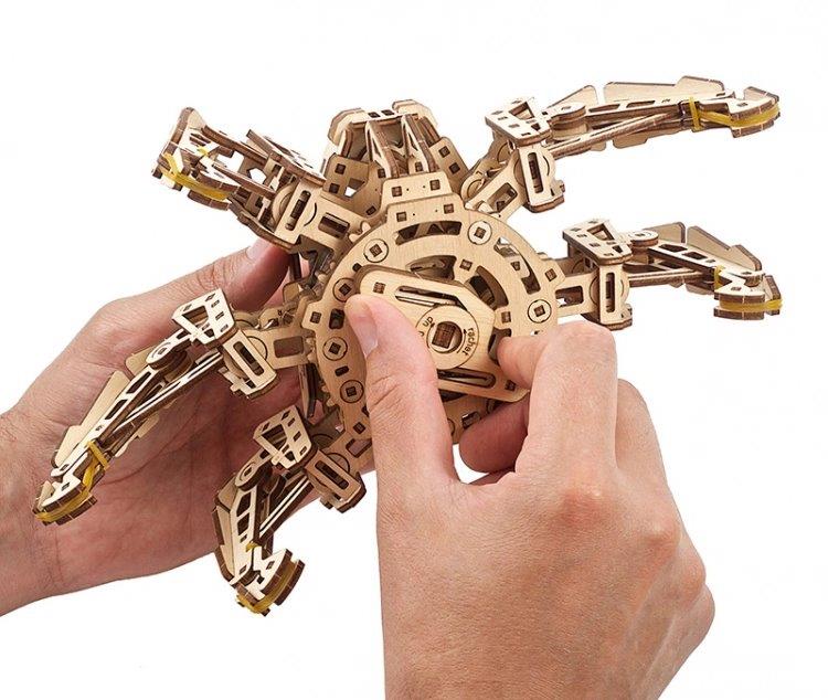 Ugears Hexapod Explorer - 12
